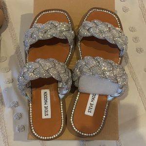 New in box! Steve Madden Newbie sandals size 8.5
